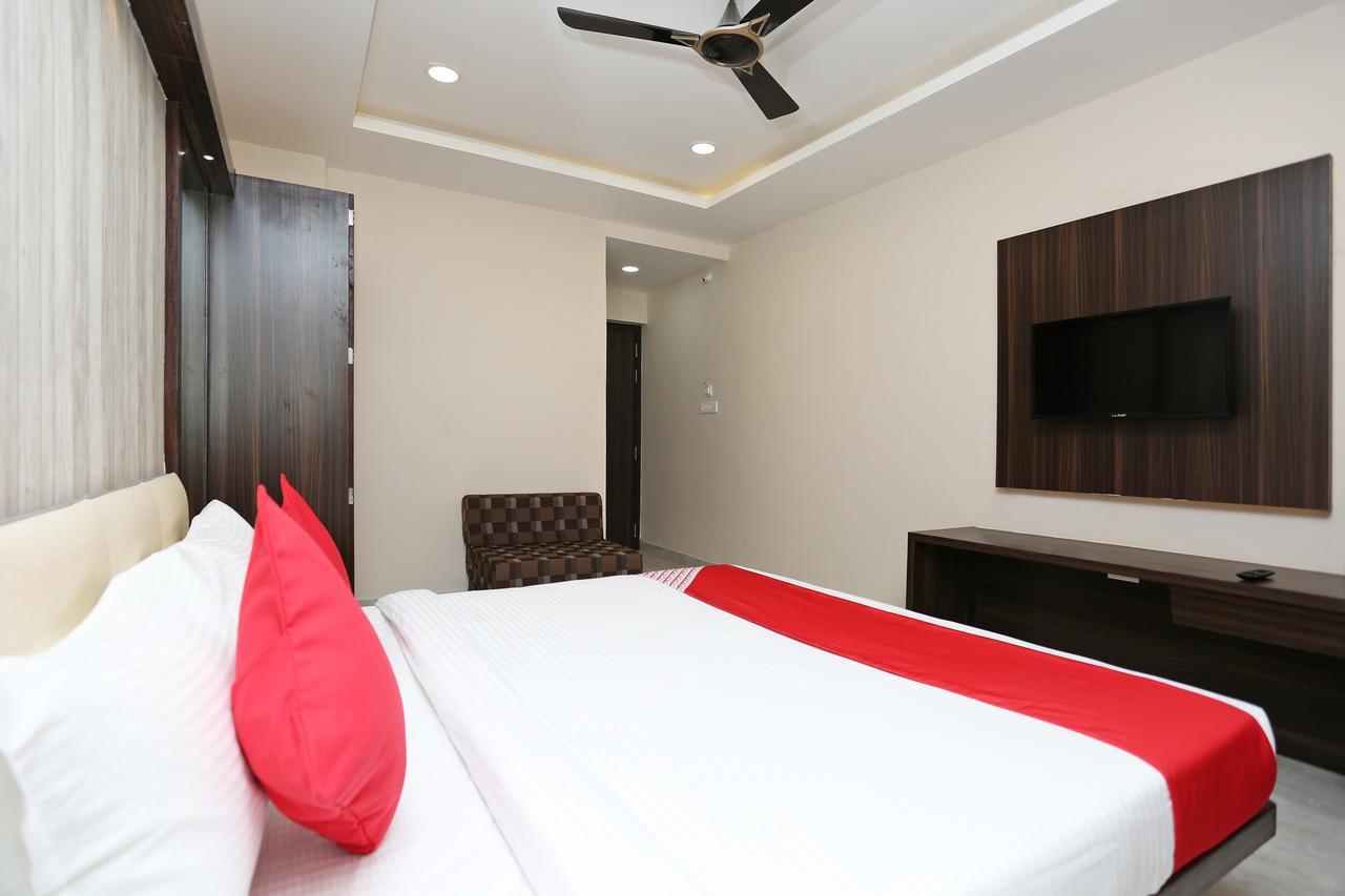 Oyo 15861 Hotel Shivganga Comfort Zone Rāipur Exterior foto